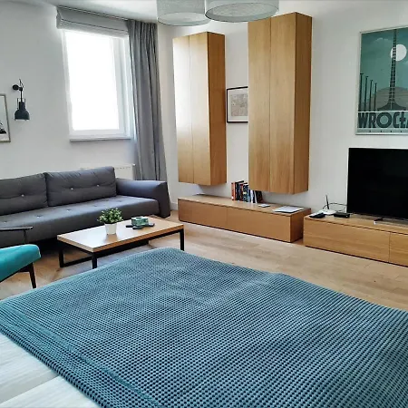Apartamento Studio 100 *